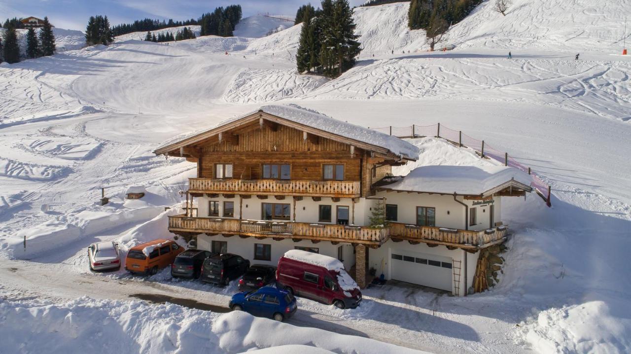 Landhaus Hinterglemm Apartment Saalbach-Hinterglemm Bagian luar foto