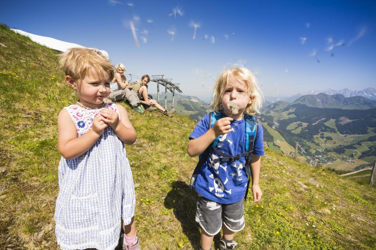Landhaus Hinterglemm Apartment Saalbach-Hinterglemm Bagian luar foto